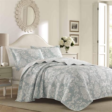 laura ashley quilt